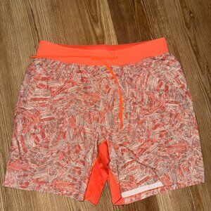 Men's Lululemon Paint Spark Orange Linerless LL Shorts 7" Inseam Large L